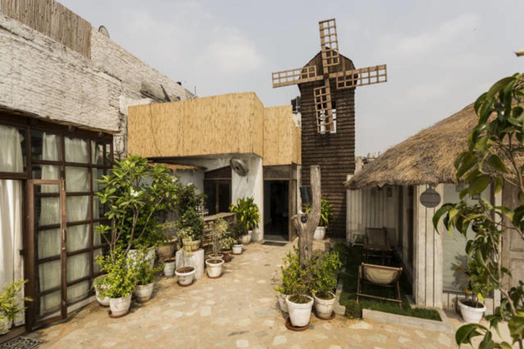 The Lazy Patio Homestay Nueva Delhi Exterior foto